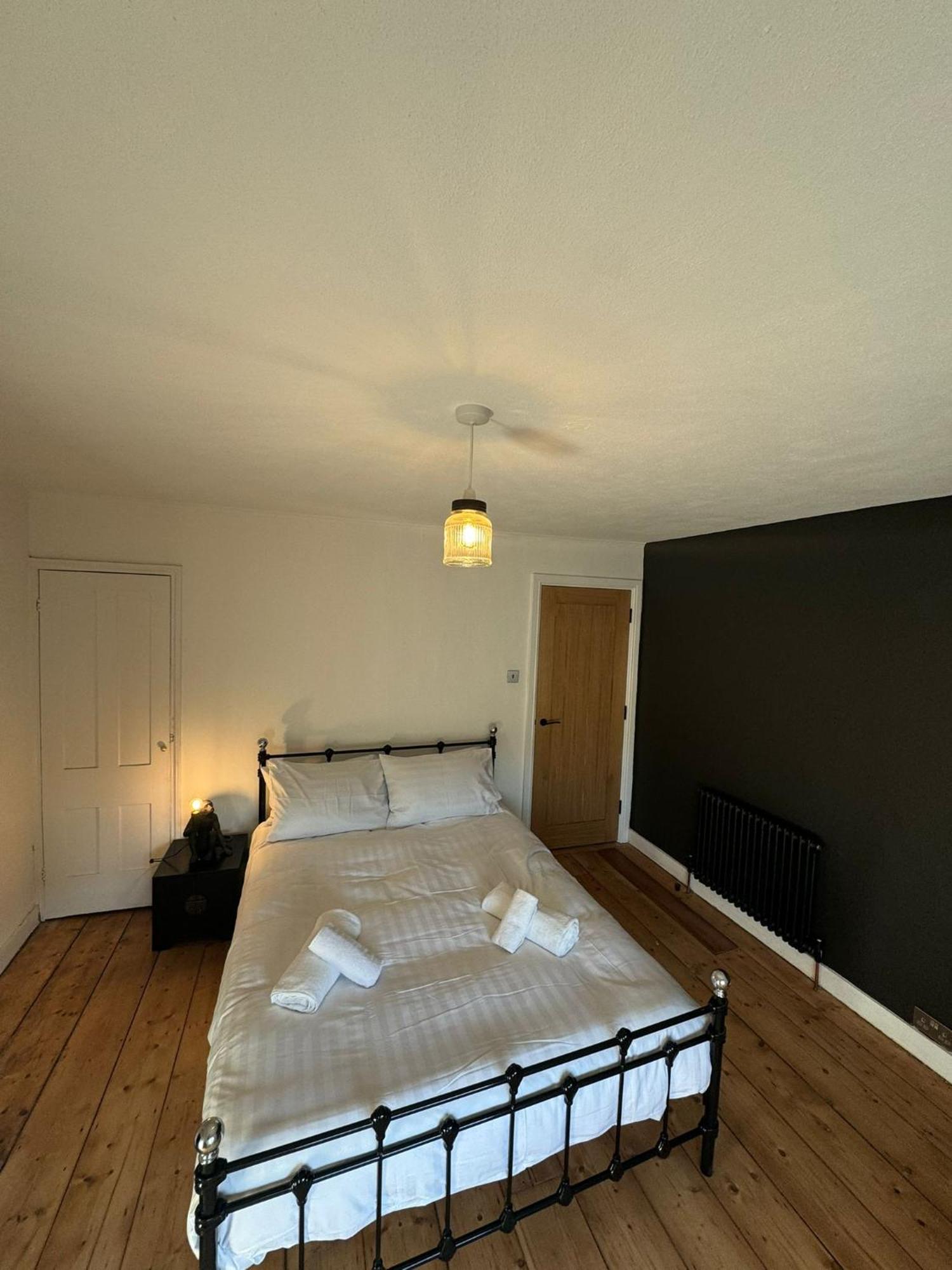Mill Hill Guest House 카우즈 외부 사진